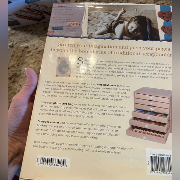 Creative Scrapbooking Guide - Multicolor - Picture 2 of 5